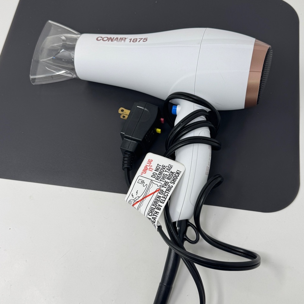 Conair 1875 White  Hair Dryer like new